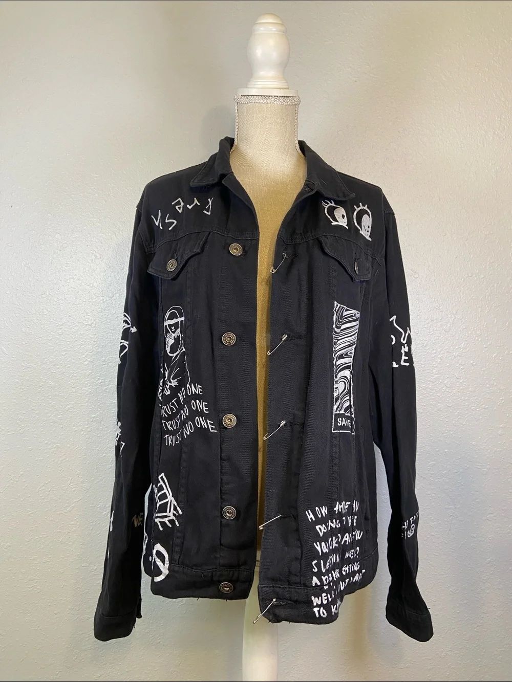 Brooklyn Cloth Mfg Punk Grunge Goth Emo Trucker Style Graffiti Jacket Size Med